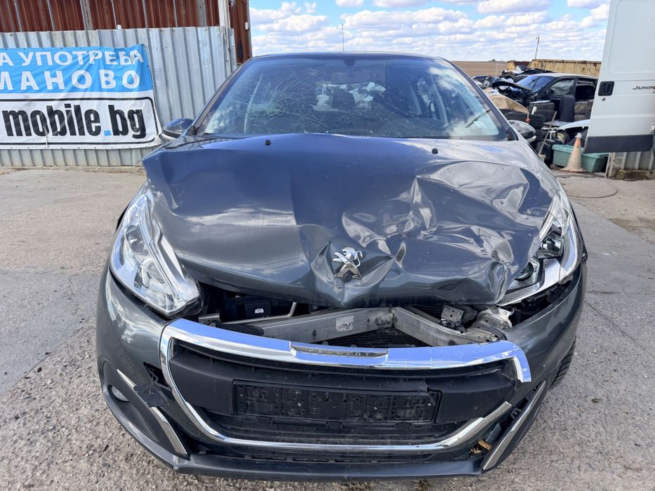 Peugeot 208 1.2 PureTech, двигател HMZ, HM01, 82 кс., 5 ск., 114000 км., 2017г., евро 6D, Пежо 208 1.2 PureTech, engine HMZ, 82 hp, 5 sp., 114000 km.