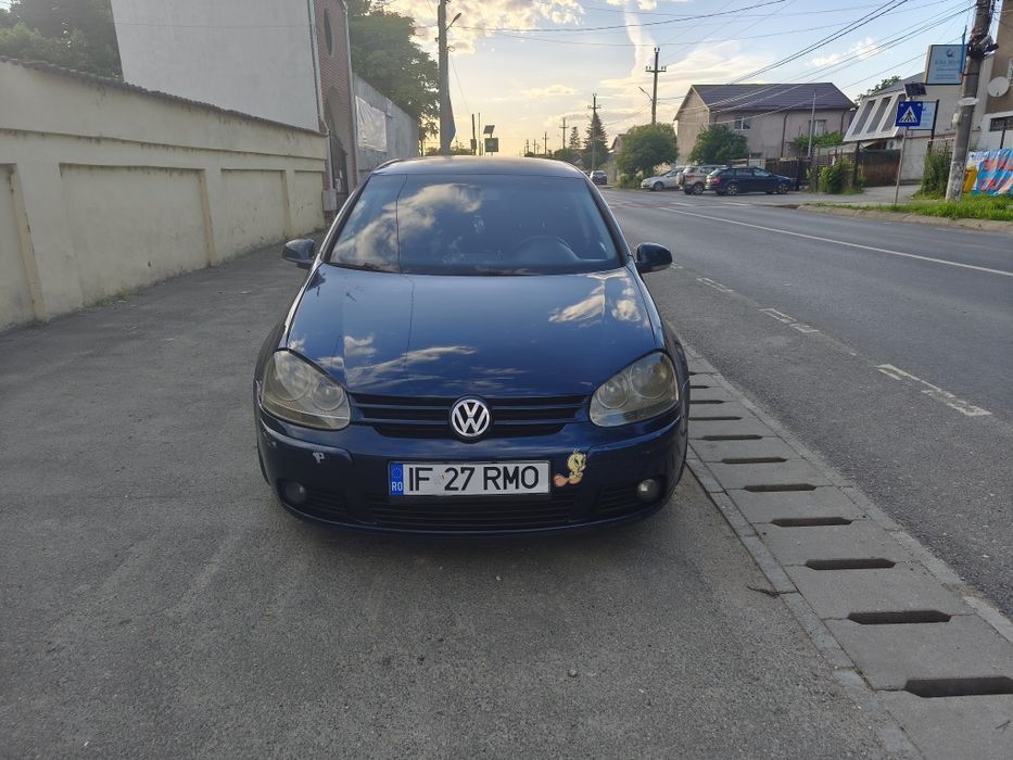 Vând Golf 5 1.9 2007