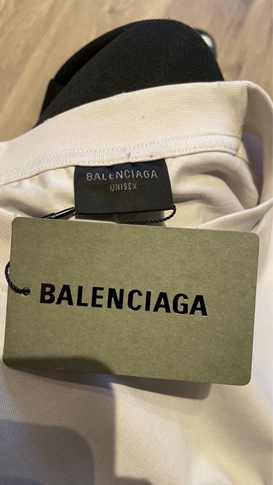 tricou balenciaga