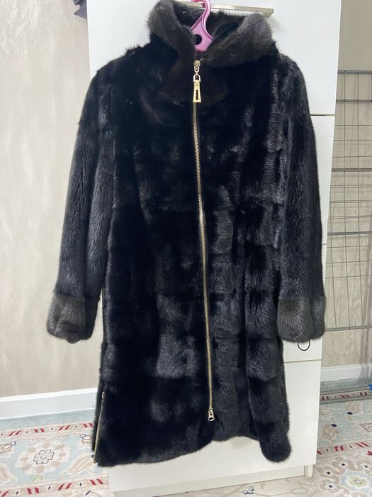 Продам норковую шубу