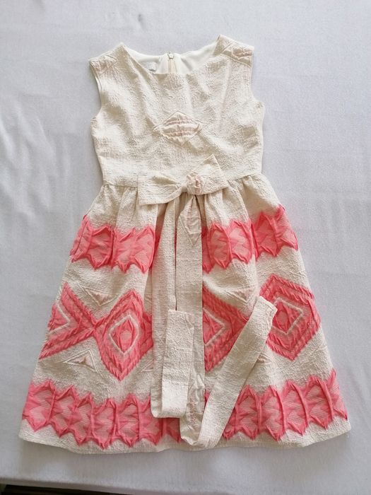 Rochita eleganta 9-10 ani