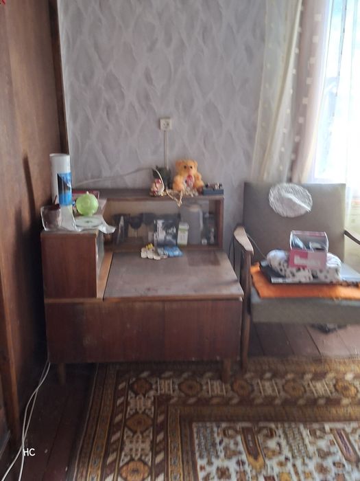 Продавам  двуетажна къща