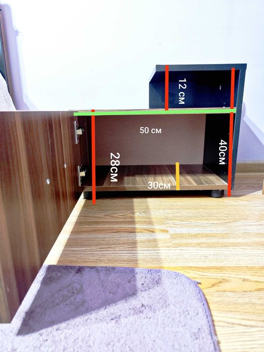 Спално обзавеждане - гардероб, тоалетка с огледало и нощни шкафчета