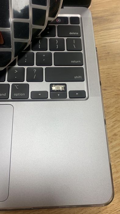 Макбук М1 99 емкость новый