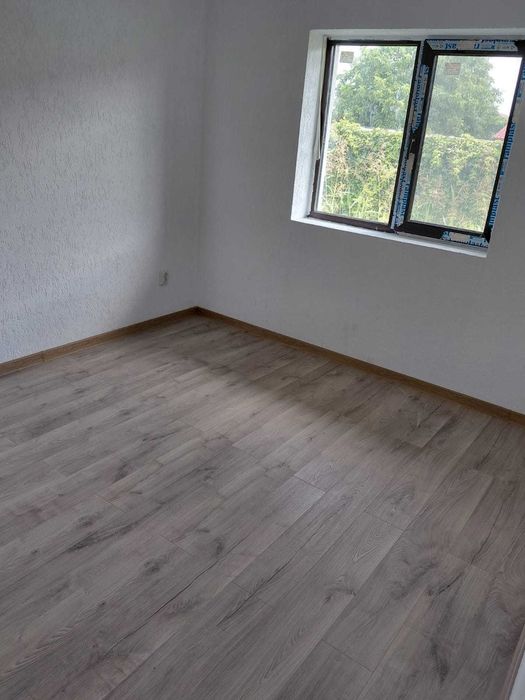 Casa noua de vanzare