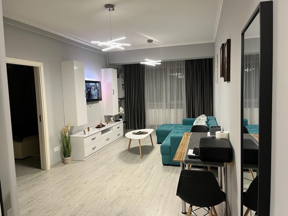 De închiriat - Apartament cu 2 camere - Suceava, Complex Victoria