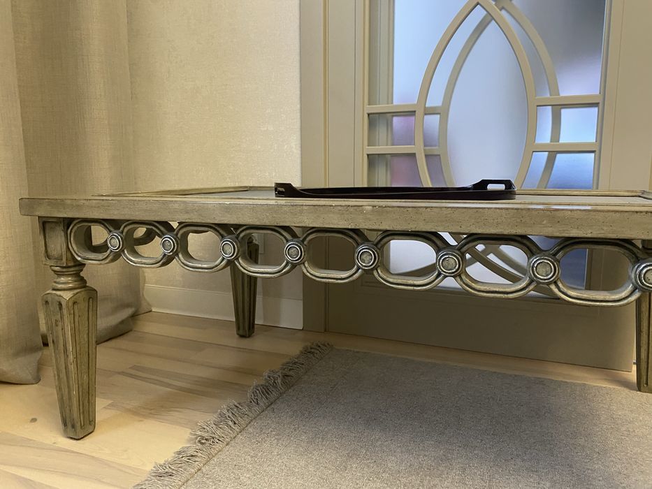 Продам журнальный столик