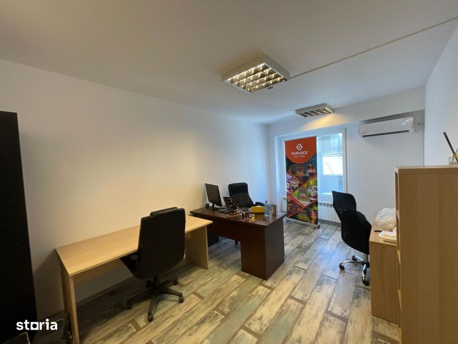 Universitate Batistei - 4 Camere Decomandat 150 mp Bloc 2000 Metrou