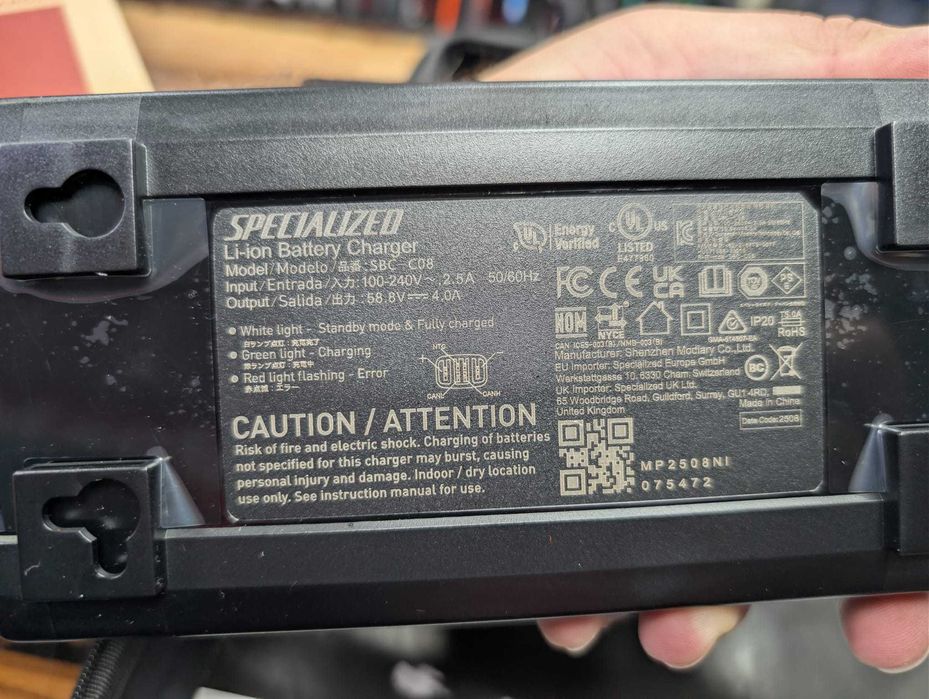 Incarcator bicicleta electrica specialized LEVO G4 STANDARD CHARGER produs nou