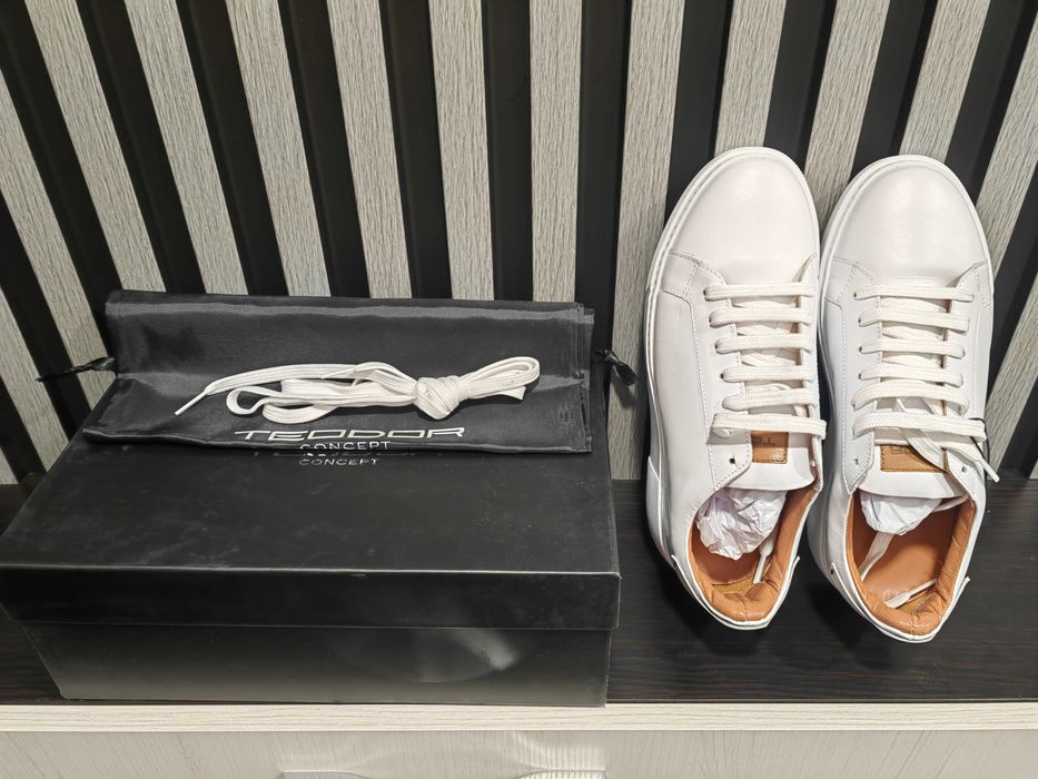 Бели кецове от естествена кожа Теодор