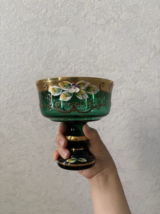 Конфетница чешская