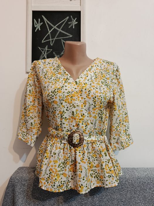 Bluza eleganta romantica cu floricele galbene model baby doll mărimea S-M