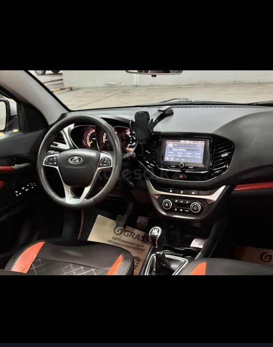 Продам веста кросс  читайте описание