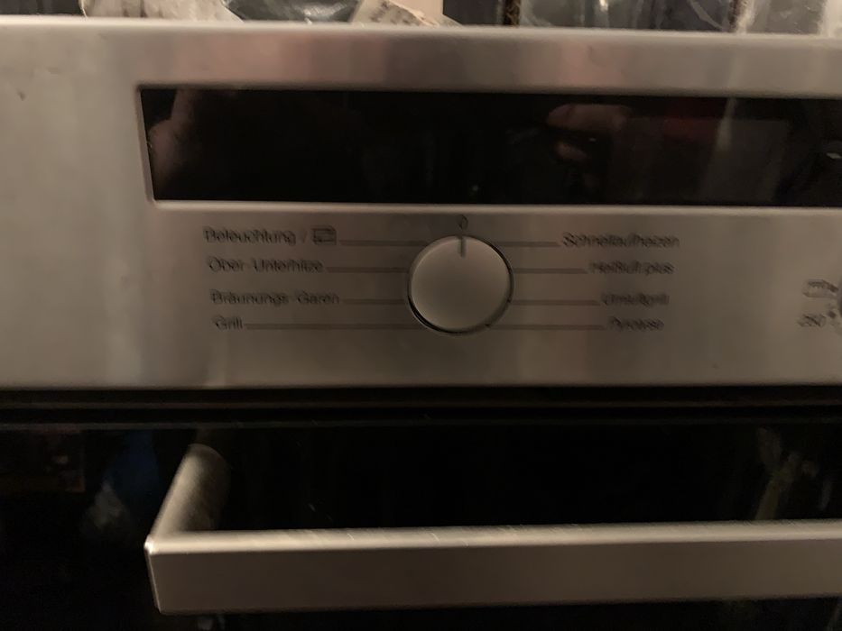 Cuptor electric Miele