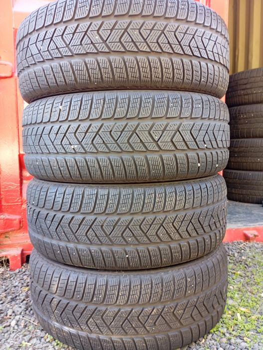 Anvelope 235/55/18 Pirelli