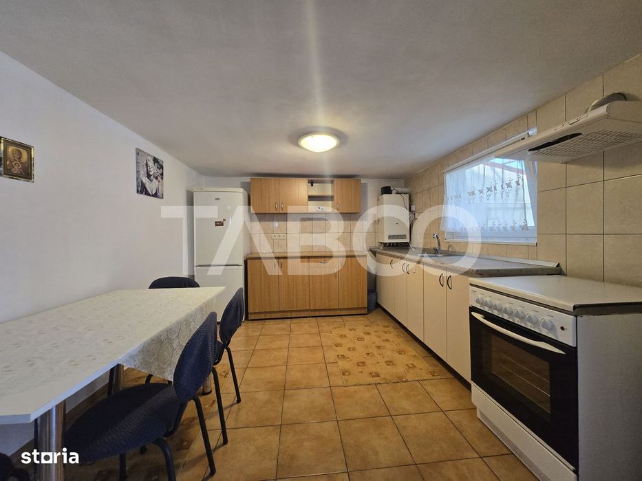 Apartament 2 camere de inchiriat decomandat 60 mp zona Lupeni Sibiu