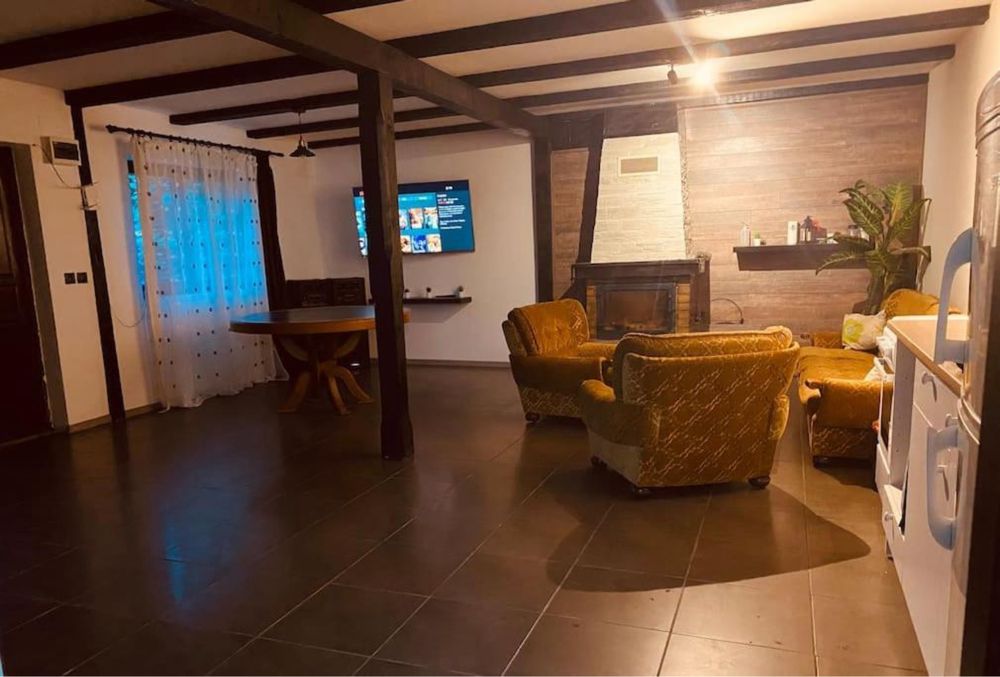 Inchiriez casa de vacanta Valea Doftanei