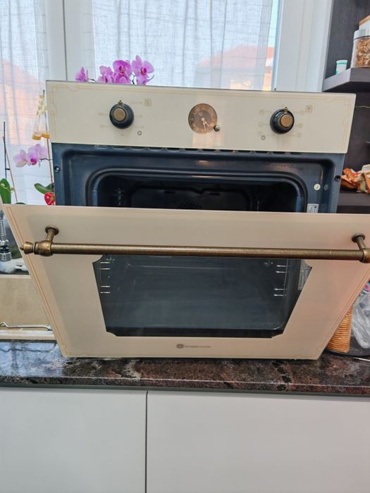 Vând set bucătărie retro studio casa sticla bej