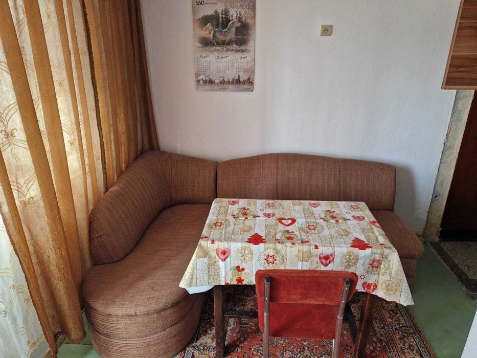 Дава се под наем Тристаен апартамент в Шумен, Тракия - 78 кв.м за 298.86 € - Снимка #3