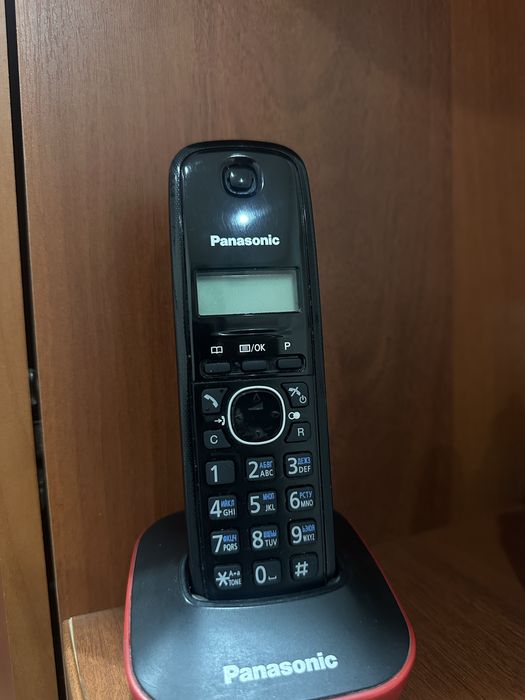 Продам домашний телефон