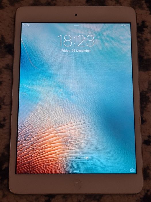 Vând Tableta Apple iPad Mini 2 16 GB