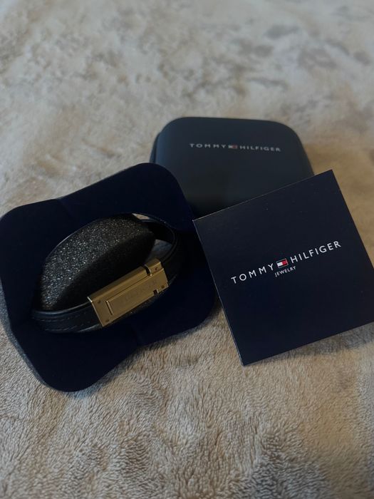 Tommy Hilfiger гривна