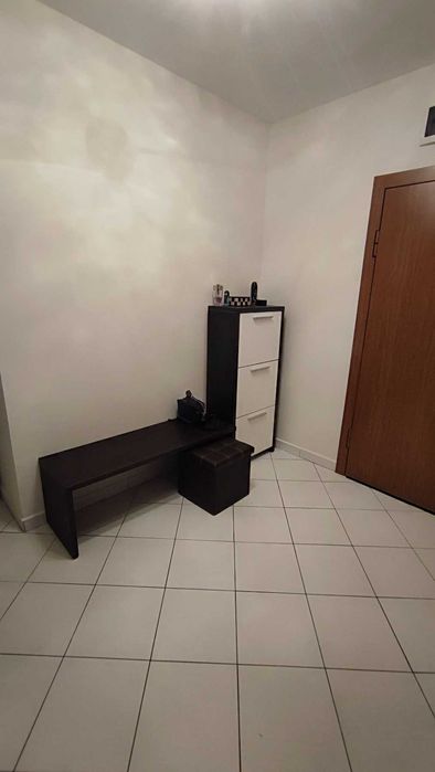 Пейка със закачалка за стена