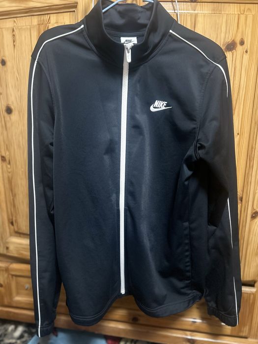 Haine nike,polo ralph lauren si simple.