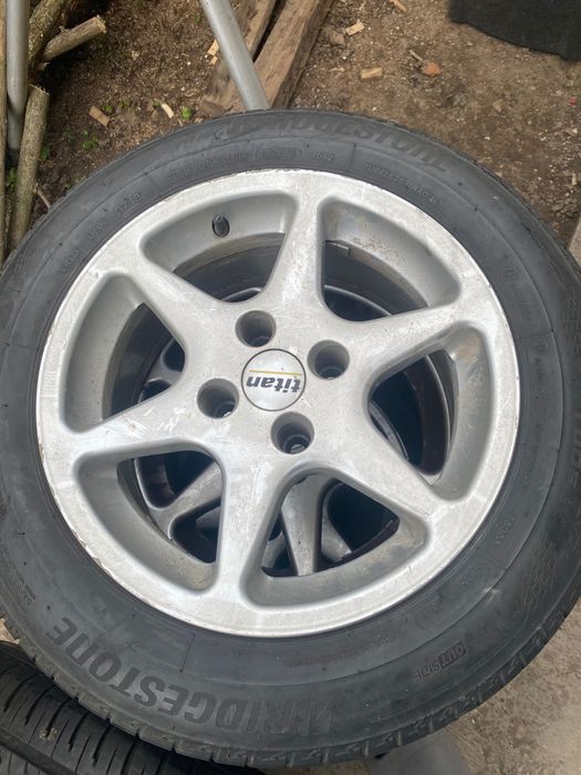 Jante aluminiu 15 cu cauciucuri noi