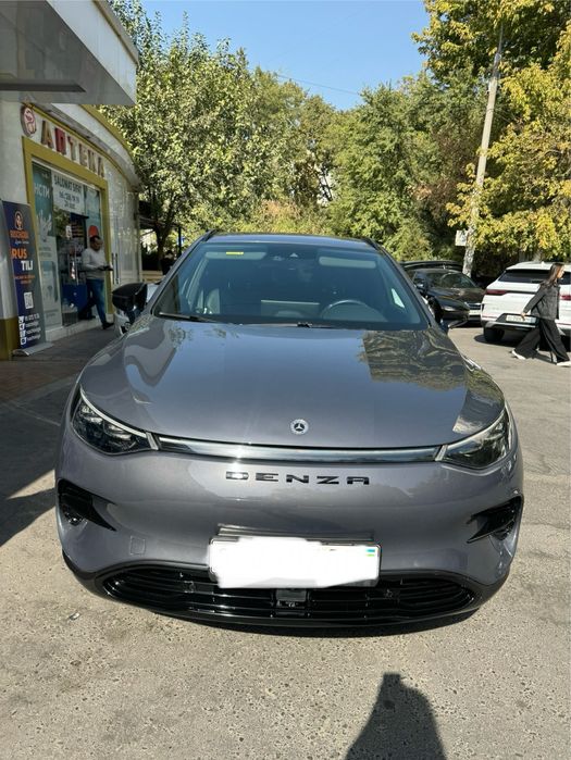 Продаю byd denza