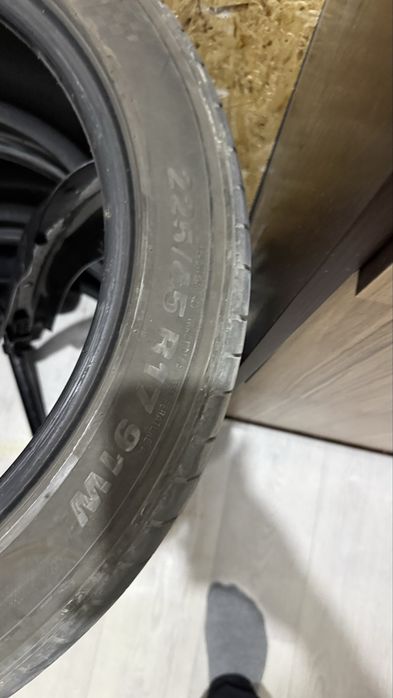 Продам коплект летней резины R 17 225/45