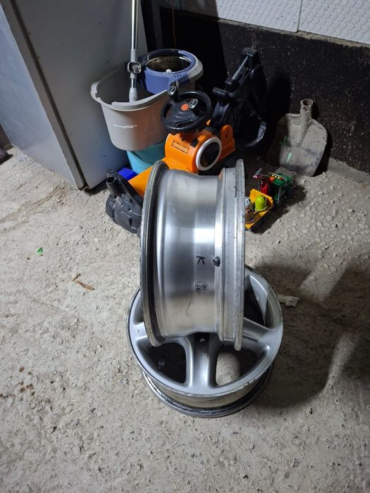 Диски с резиной и