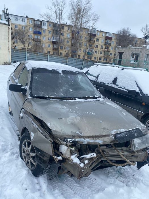 Продам машину Ваз 2110