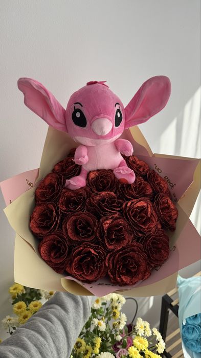 Buchet Trandafiri Imperiali Sclipici cu Stitch