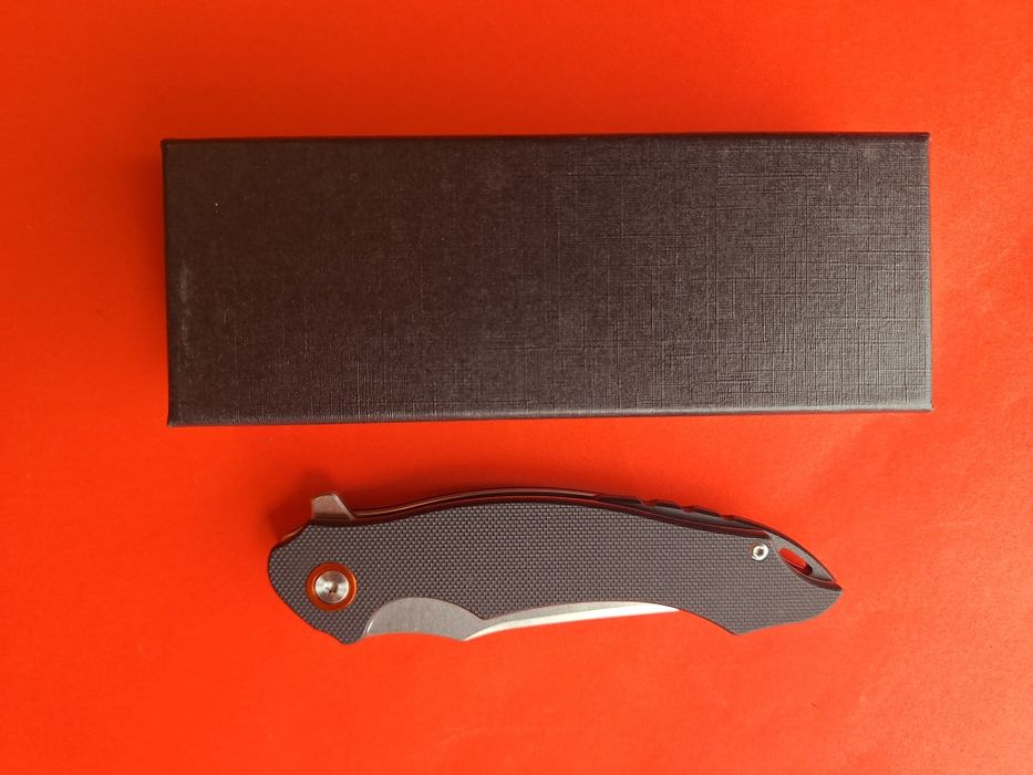 Сгъваем полуавтоматичен нож-стомана D2, дръжка G10