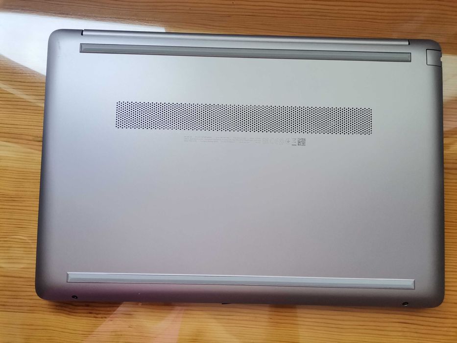 Лаптоп Hp 250 G8 i3