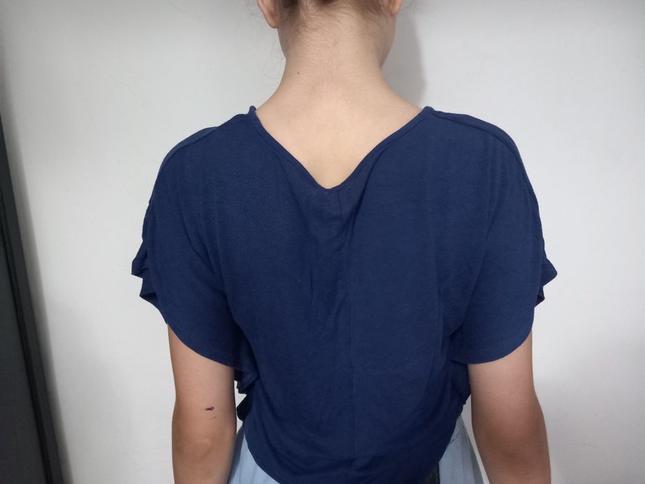 Tricou de mărime 11-12 / S-36
