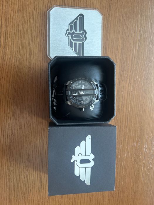 Ceas POLICE nou, neutilizat