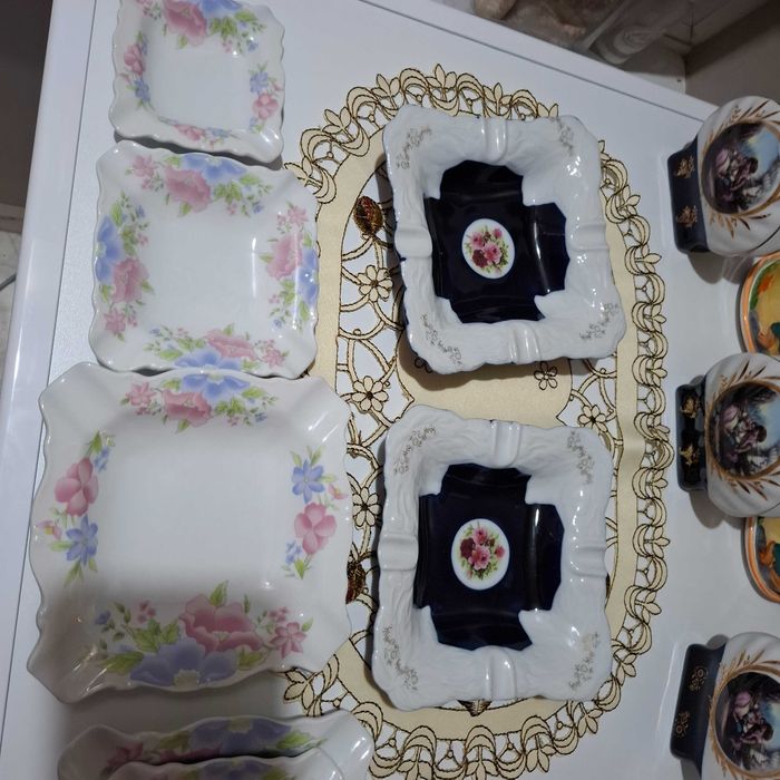 Различни модели пепелници