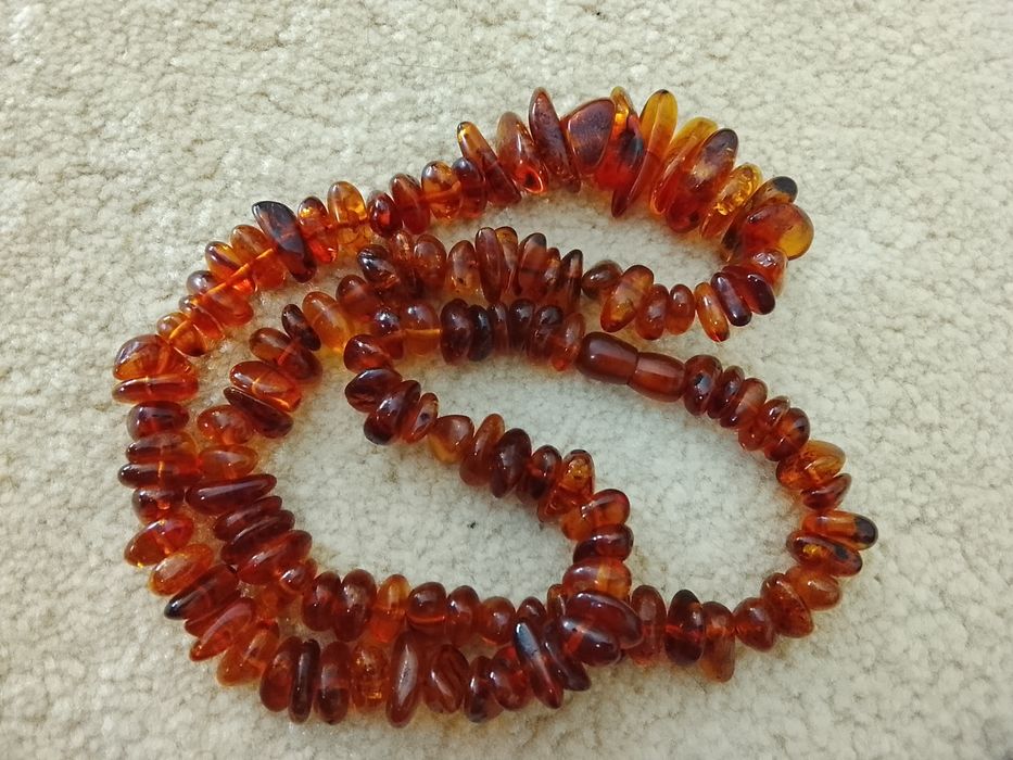 Продам Натуральные Янтарные бусы