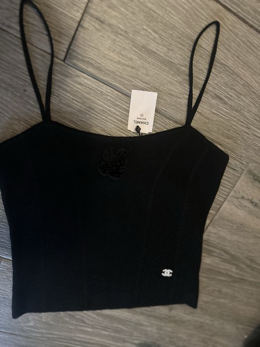 Топ от машинно плетиво намален