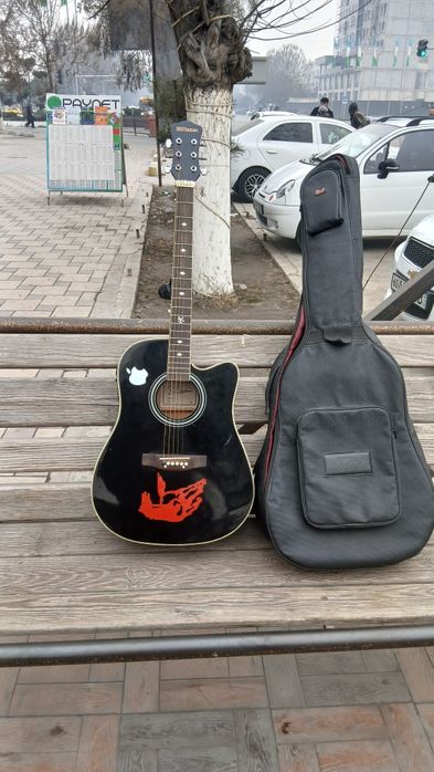 Gitara acusyikaa