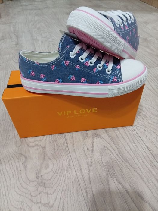 Женские кеды синие на белой платформе