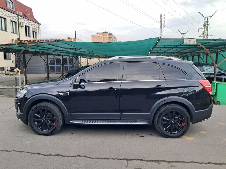 Captiva 4 sotiladi naxt va  variantga bolib tolashga ham  kelishamiz