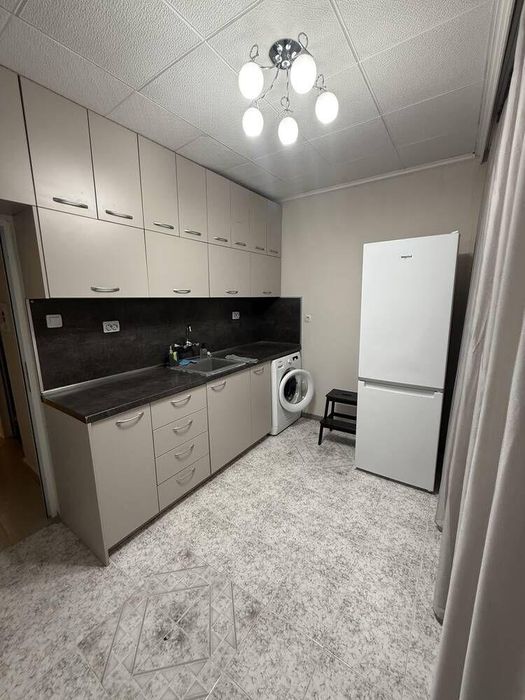 Дава се под наем Двустаен апартамент в Пловдив, Тракия - 75 кв.м за 408 € - Снимка #2