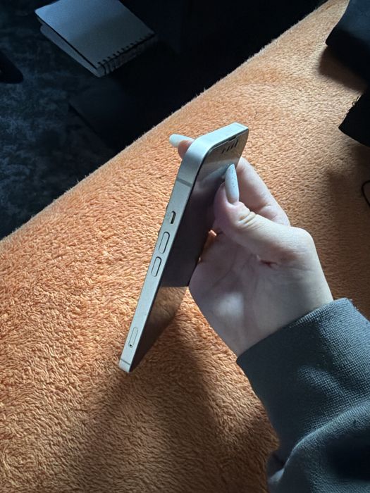 vand iphone 11 64 gb si 13 cu 128 gb