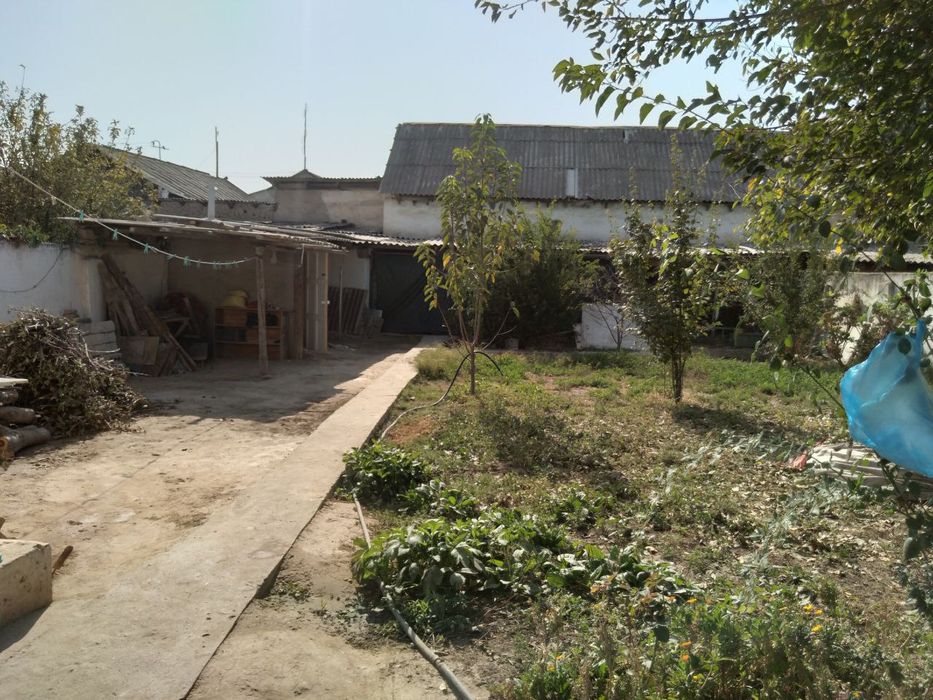 Uy sotiladi sirdaryo shaxar