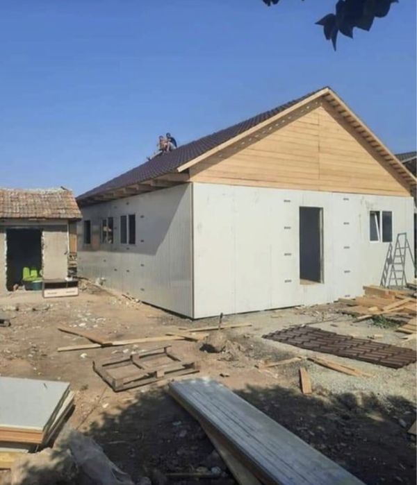 Case modulare, din panouri sandwich