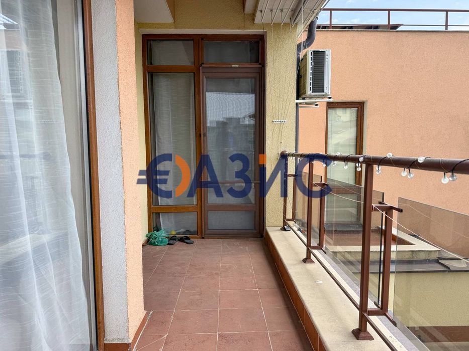 Продава се Двустаен апартамент в Свети Влас - 130 кв.м за 400 €/кв.м - Снимка #12