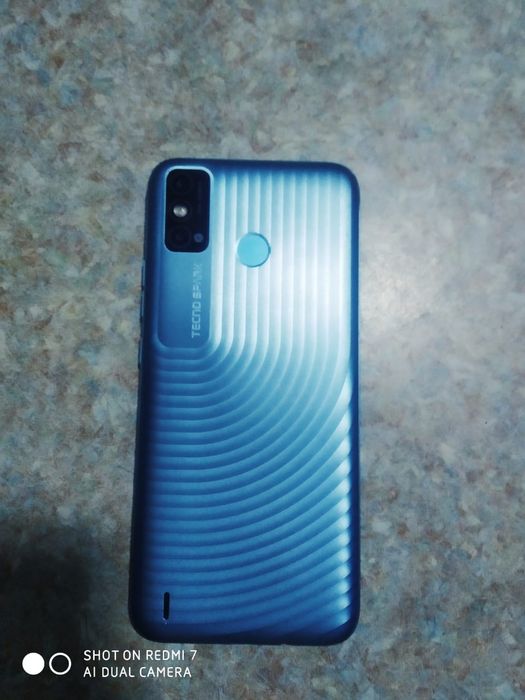 Продам телефон  в хорошем состояние